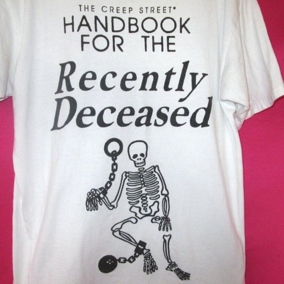 halloween beetlejuice handbook recently deceased white tshirt size medium - Picture 3 of 5